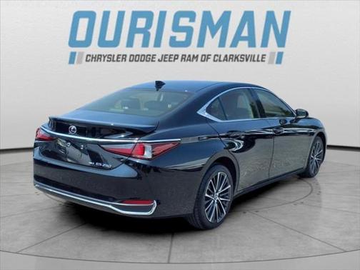 2023 Lexus ES 250 Base