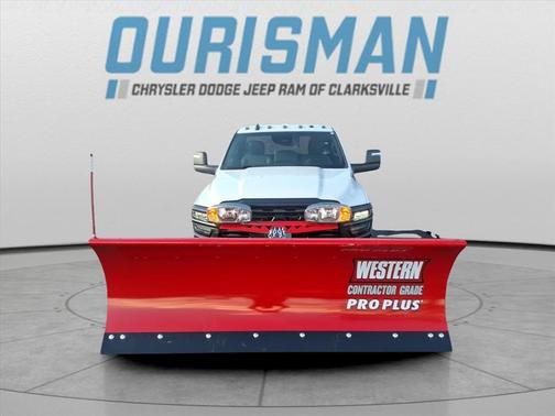 2025 RAM 2500 Tradesman Regular Cab 4x4 8' Box