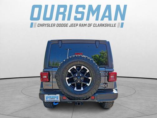 Granite Crystal Metallic Clearcoat 2025 Jeep Wrangler 4xe Rubicon