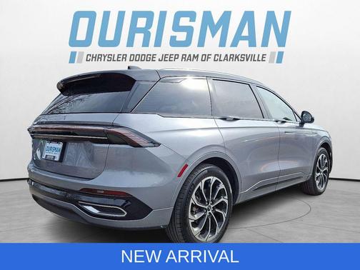 2025 Lincoln Nautilus Reserve