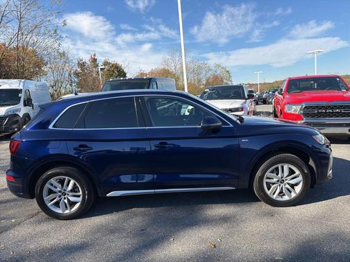 2022 Audi Q5 45 S line Premium
