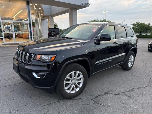 2022 Jeep Grand Cherokee Laredo