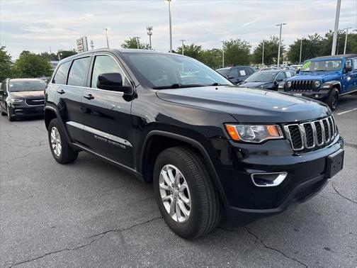 2022 Jeep Grand Cherokee Laredo