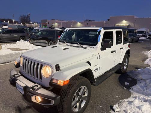 2022 Jeep Wrangler Unlimited Sahara