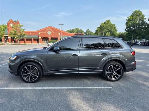 2021 Audi Q7 55 Premium Plus