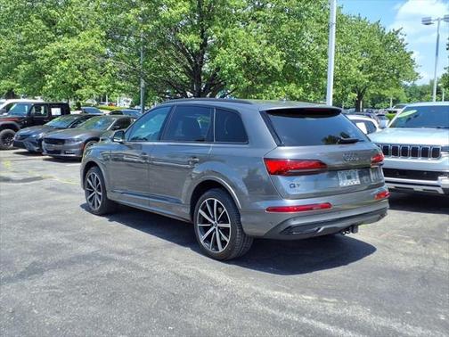 2021 Audi Q7 55 Premium Plus