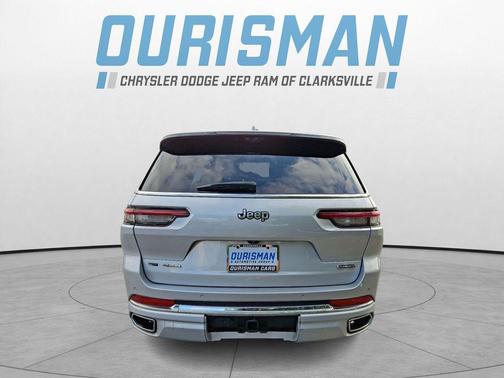 Silver 2021 Jeep Grand Cherokee L Overland