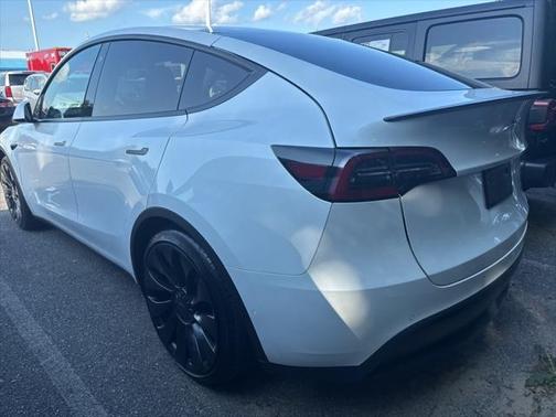 2022 Tesla Model Y Performance Dual Motor All-Wheel Drive