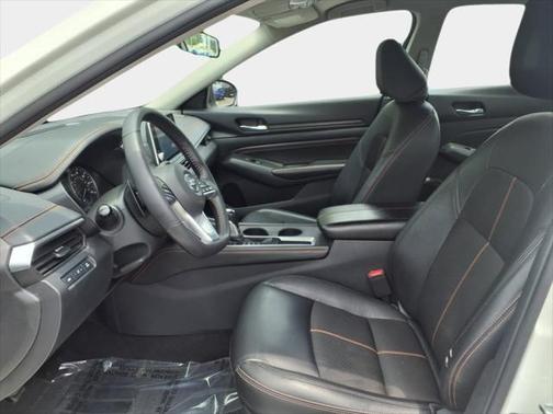 2022 Nissan Altima SR FWD