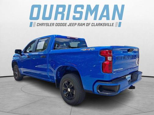 Riptide Blue Metallic 2025 Chevrolet Silverado 1500 Custom