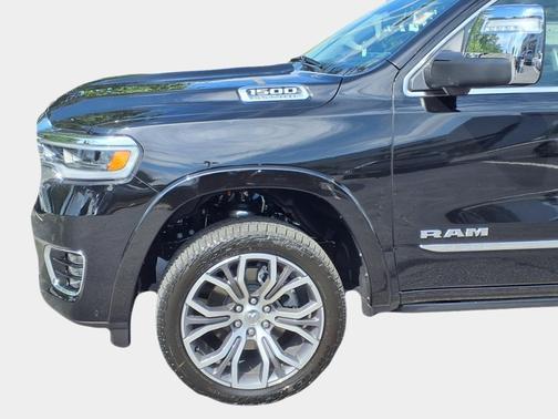2025 RAM 1500 ST