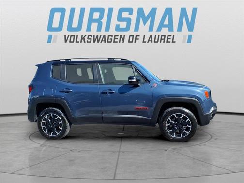 2023 Jeep Renegade Trailhawk