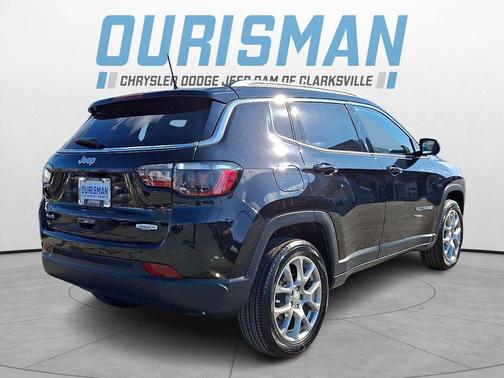 2024 Jeep Compass Latitude Lux