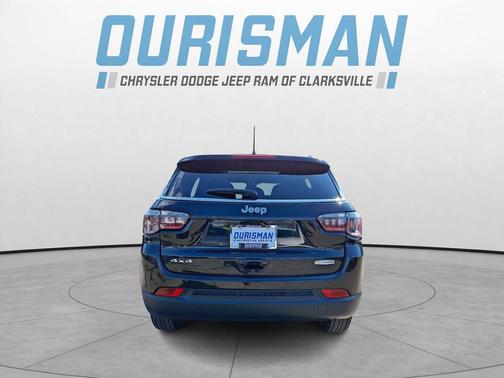 2024 Jeep Compass Latitude Lux