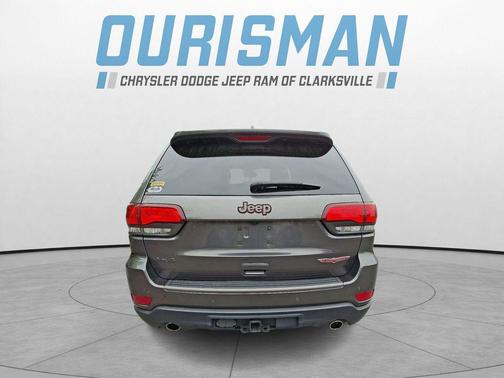 Granite Crystal Metallic Clearcoat 2020 Jeep Grand Cherokee Trailhawk