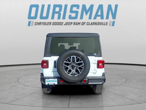 2026 Jeep Wrangler 4-Door Sahara 4x4