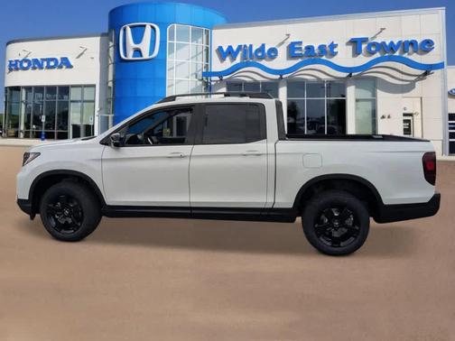 Platinum White Pearl 2026 Honda Ridgeline Black