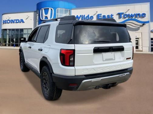 Platinum White Pearl 2026 Honda Passport AWD TrailSport Elite Blackout