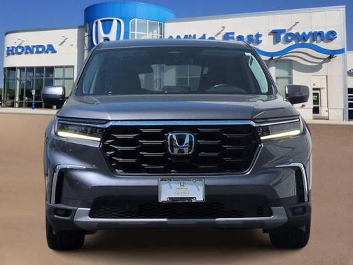 Modern Steel Metallic 2023 Honda Pilot AWD EX-L 8 Passenger