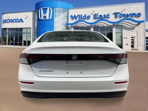 2026 Honda Accord LX 1.5T