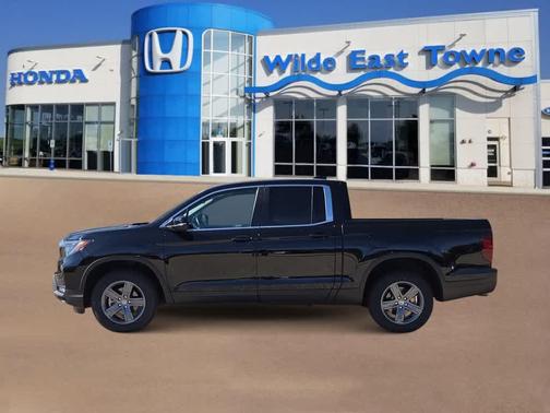 Crystal Black Pearl 2023 Honda Ridgeline RTL