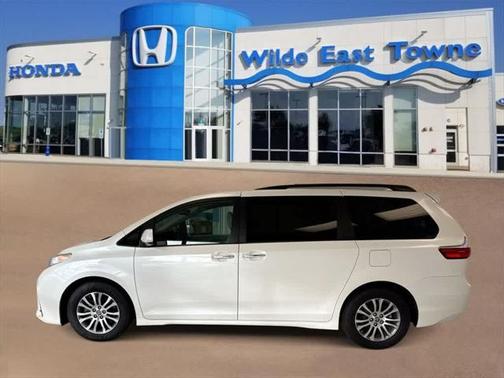 2020 Toyota Sienna XLE Premium