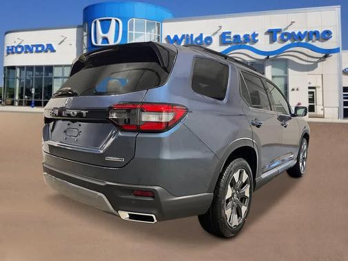 Smoke Blue Pearl 2026 Honda Pilot Touring 8-Passenger