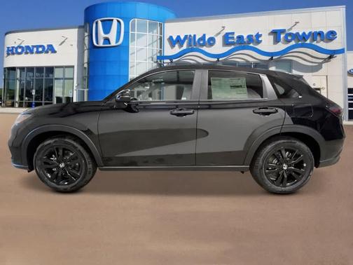 Crystal Black Pearl 2027 Honda HR-V Sport