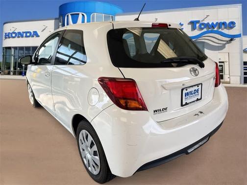 2015 Toyota Yaris L