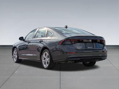 2025 Honda Accord LX 1.5T