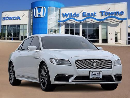 WHITE PLATINUM MET TRI-COAT 2019 Lincoln Continental Select