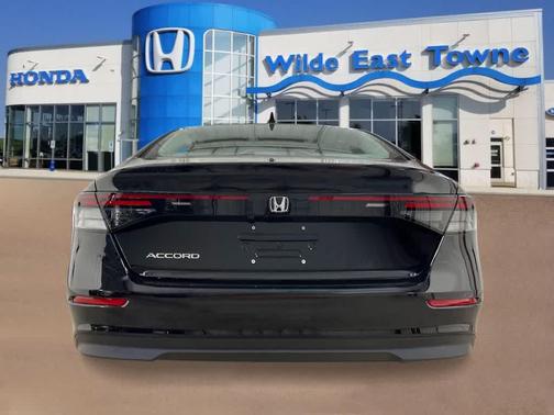 Crystal Black Pearl 2026 Honda Accord SE