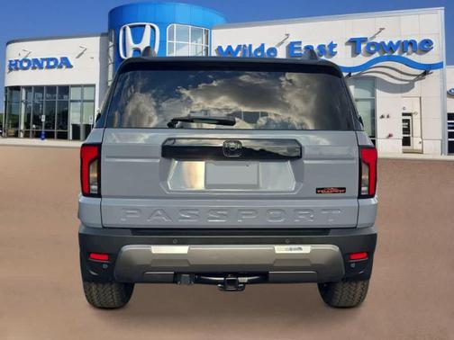 Sonic Gray Pearl 2026 Honda Passport AWD TrailSport Elite Blackout