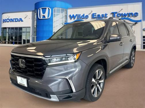 2023 Honda Pilot Touring 8-Passenger