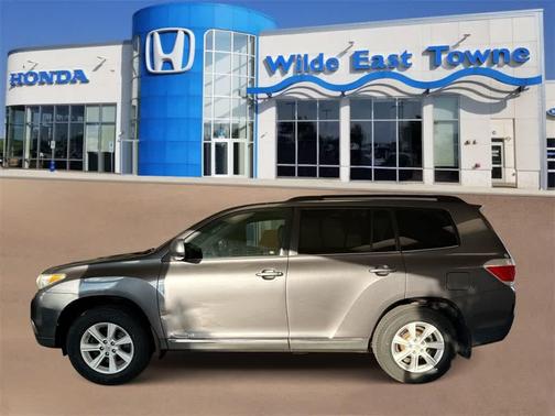 2012 Toyota Highlander SE
