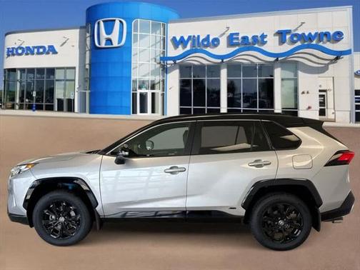 2023 Toyota RAV4 Hybrid SE