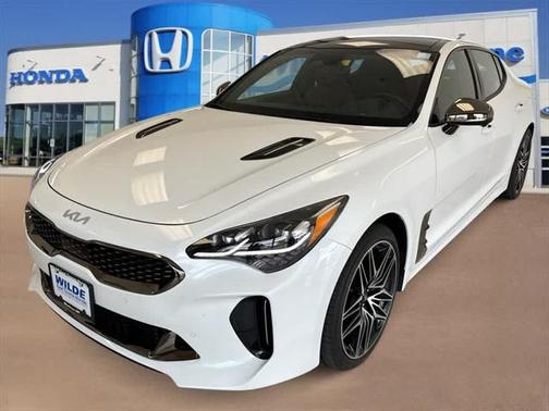 2023 Kia Stinger GT2