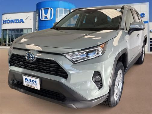 2021 Toyota RAV4 Hybrid XLE