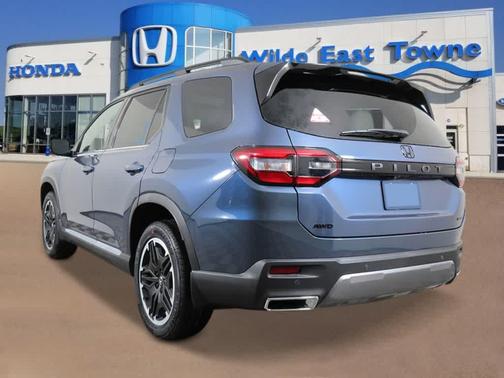 2026 Honda Pilot Touring 8-Passenger