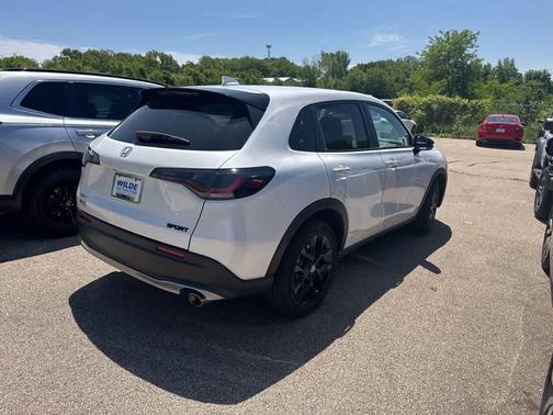 Platinum White Pearl 2025 Honda HR-V AWD Sport