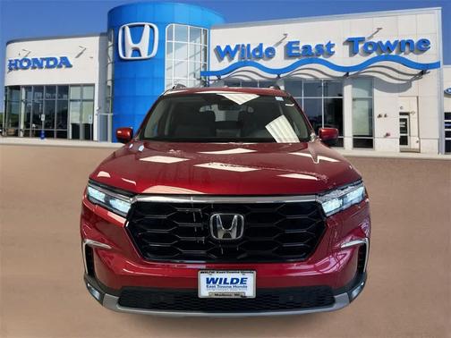 2025 Honda Pilot Touring 8-Passenger