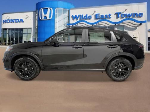 Crystal Black Pearl 2027 Honda HR-V Sport