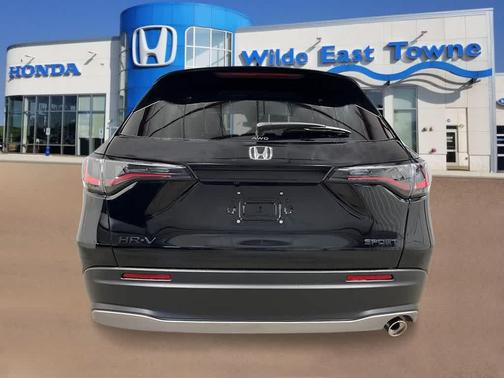 Crystal Black Pearl 2027 Honda HR-V Sport