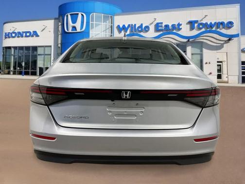 2025 Honda Accord LX 1.5T