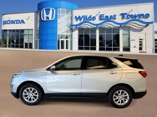 Silver Ice Metallic 2019 Chevrolet Equinox 1LT