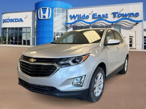 Silver Ice Metallic 2019 Chevrolet Equinox 1LT
