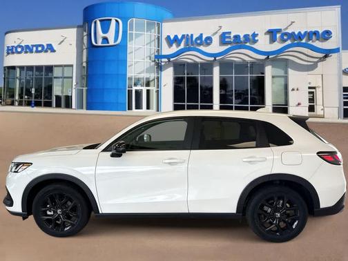 Platinum White Pearl 2026 Honda HR-V AWD Sport
