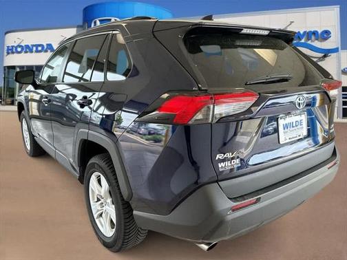 2020 Toyota RAV4 Hybrid XLE