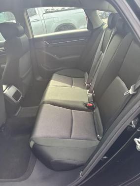 Crystal Black Pearl 2018 Honda Accord LX