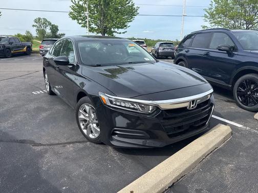 Crystal Black Pearl 2018 Honda Accord LX